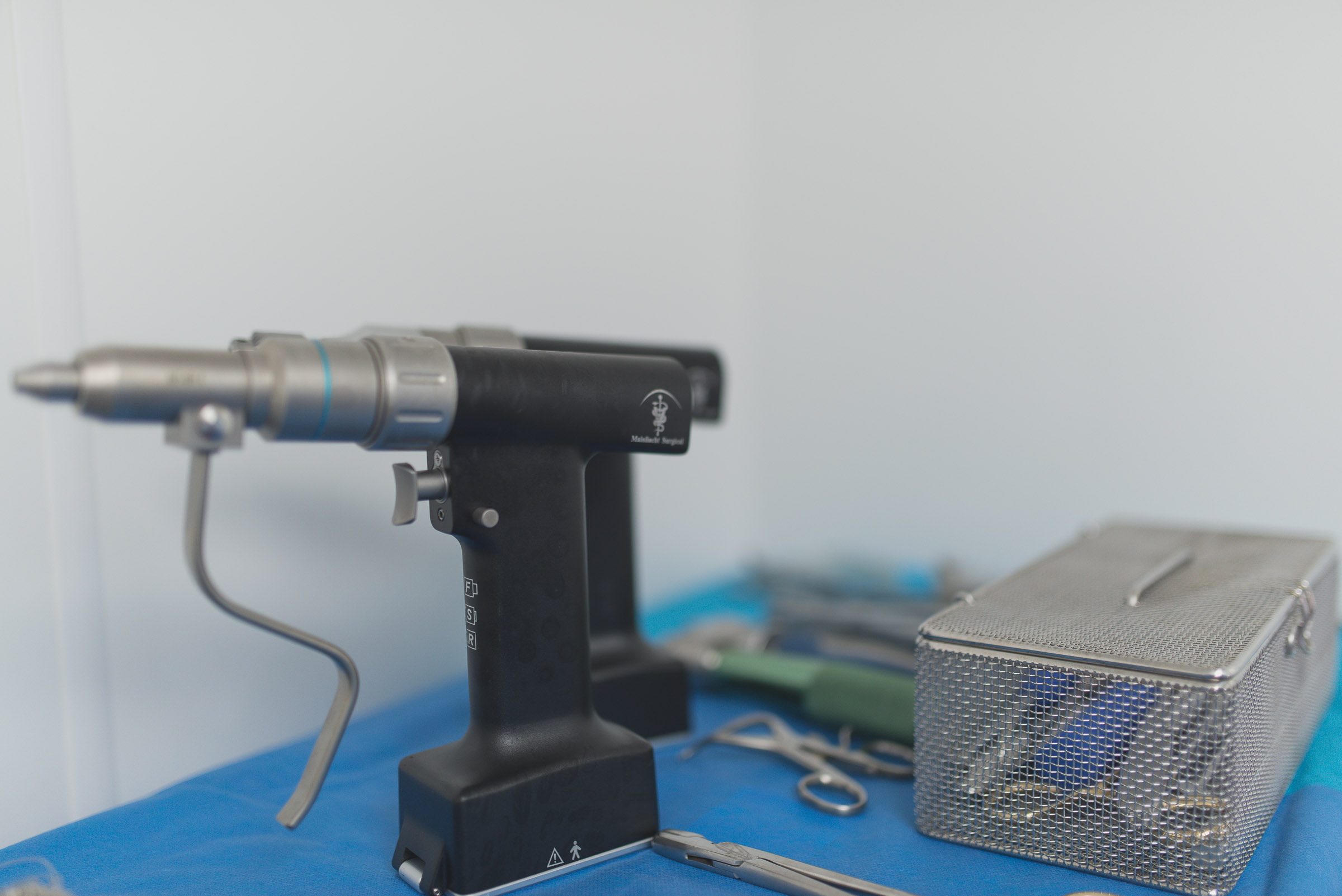 veterinary-orthopaedic-power-handpiece-mainliacht-surgical Veterinary orthopaedic power handpiece used by Mainliacht Surgical